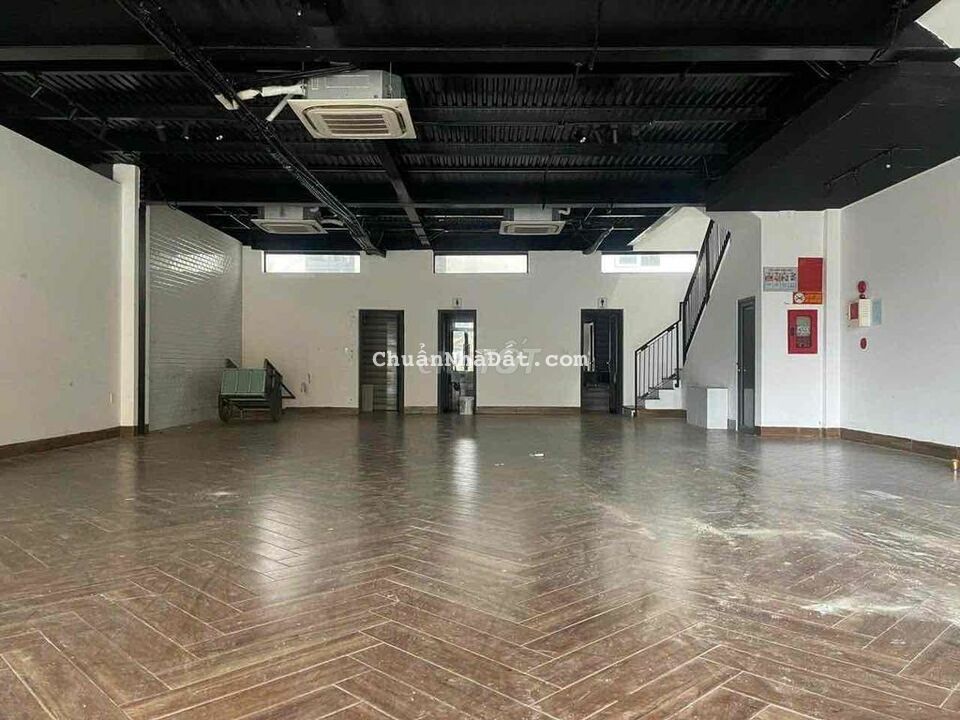 cho thuê mặt bằng đường 15m hồ nghinh ngang 10m cho thuê mặt bằng đường 15m hồ nghinh ngang 10m