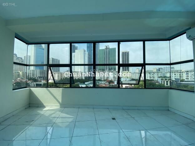 Cho thuê sàn văn phòng phố Hoàng văn thái 90m2 thông sàn, mới có ban công rộng Cho thuê sàn văn phòng phố Hoàng văn thái 90m2 thông sàn, mới có ban công rộng