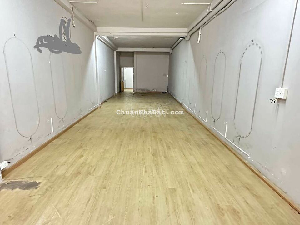 Cho thuê mặt bằng mặt tiền đường Cách mạng tháng 8, kinh doanh Vip