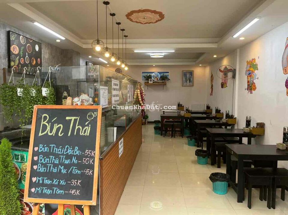 Cần Sang nhượng mặt bằng đang kinh doanh tốt 10.5