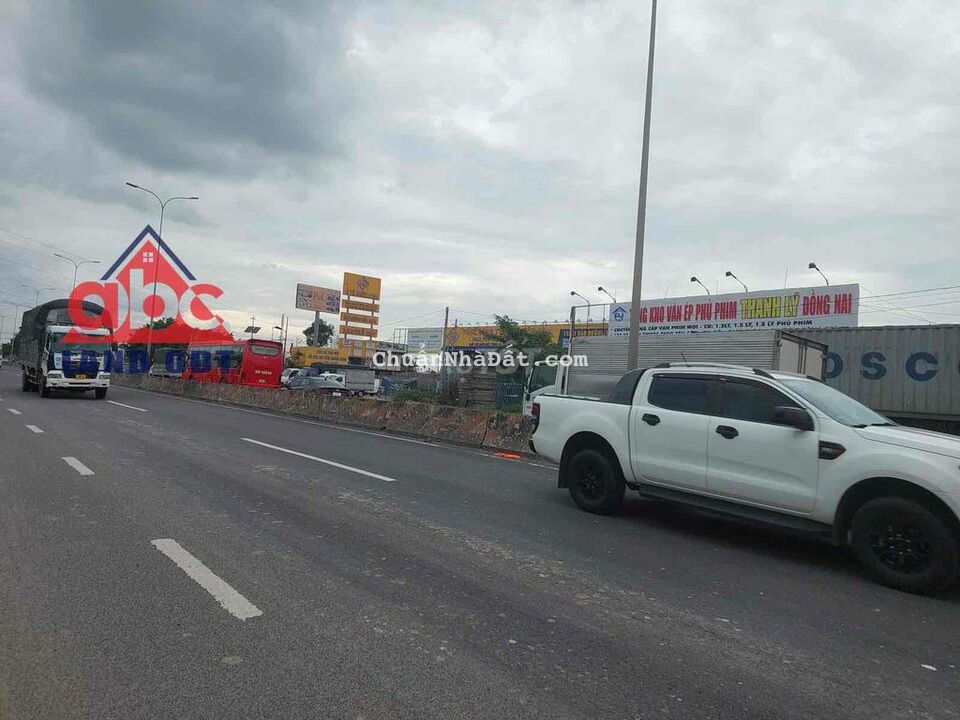 Cho thuê 16.000m2 đất mặt tiền võ nguyên giáp kinh doanh tốt