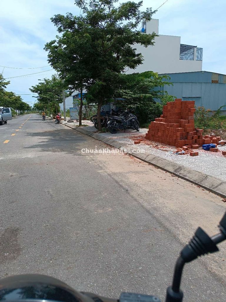 Cho thuê đất Bờ Quan 9 Hoà Xuân thuận tiện kinh doanh buôn bán