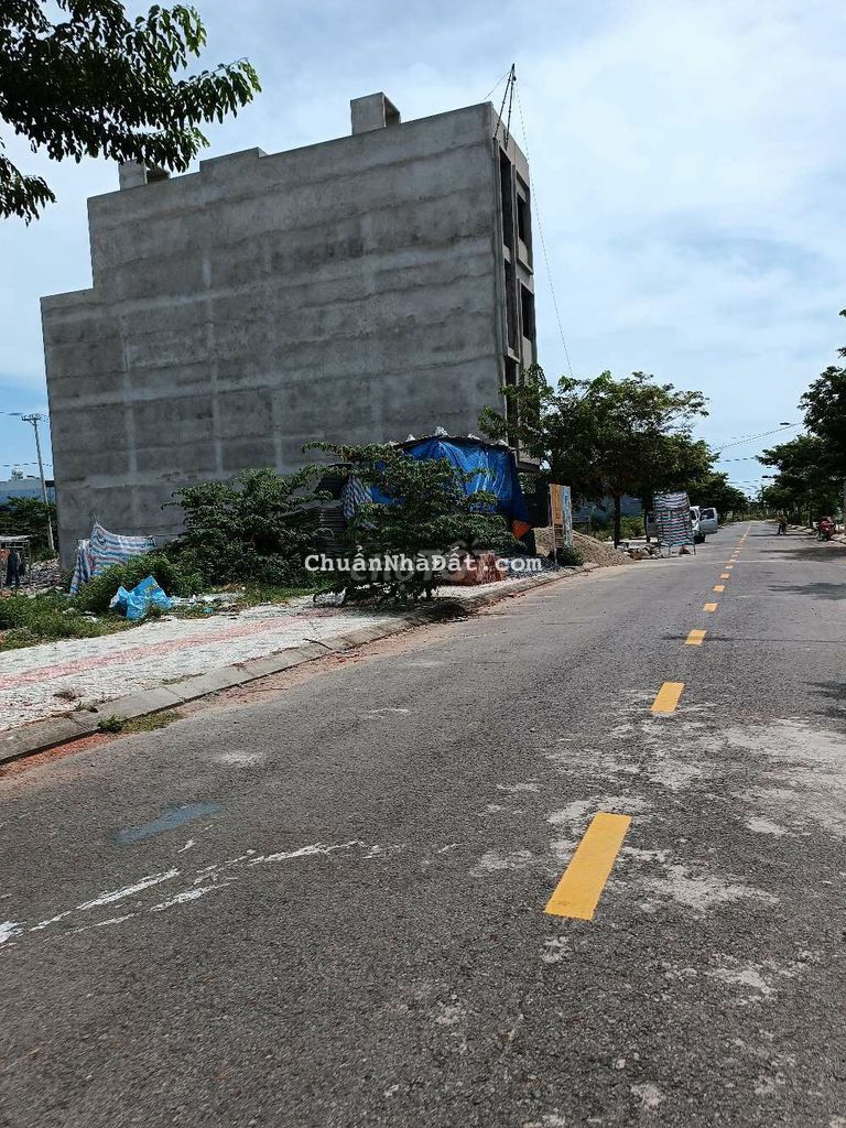 Cho thuê đất Bờ Quan 9 Hoà Xuân thuận tiện kinh doanh buôn bán