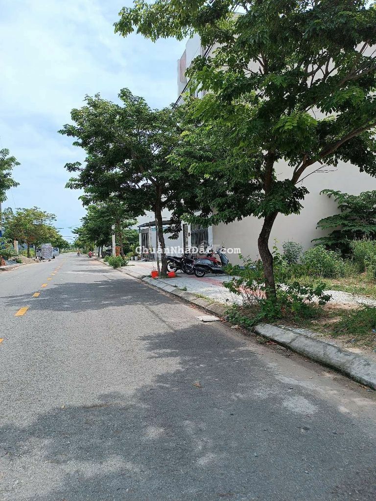 Cho thuê đất Bờ Quan 9 Hoà Xuân thuận tiện kinh doanh buôn bán