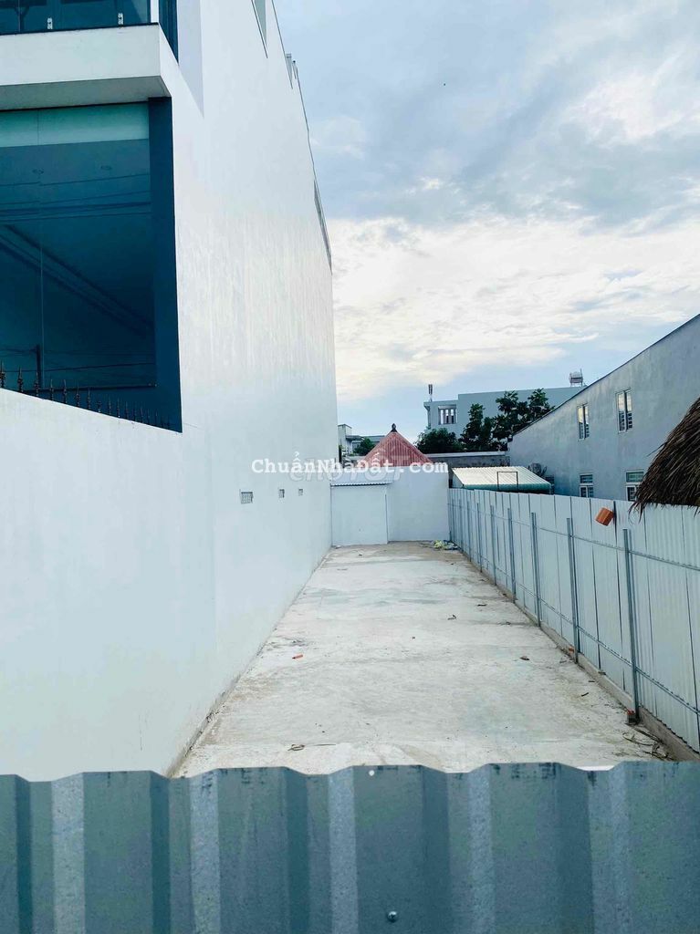 CG cần cho thuê đất mặt tiền Hồ Bún Xáng