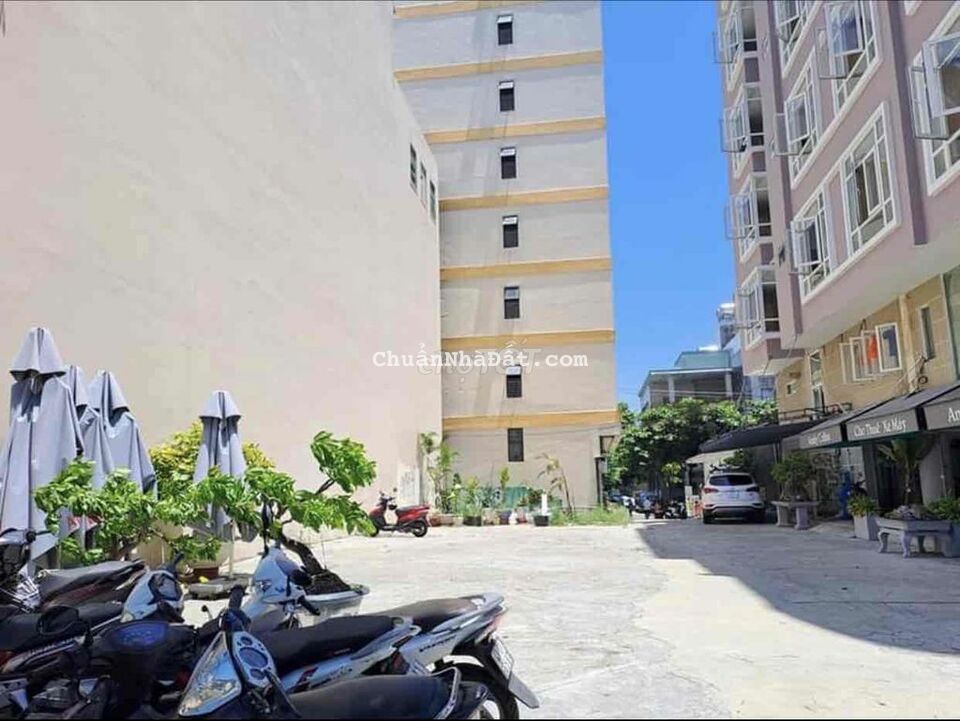 ⭐⭐⭐CHO THUÊ LÔ ĐẤT PHẠM VĂN ĐỒNG - DIỆN TÍCH 180M. PHÙ HỢP KINH DOANH